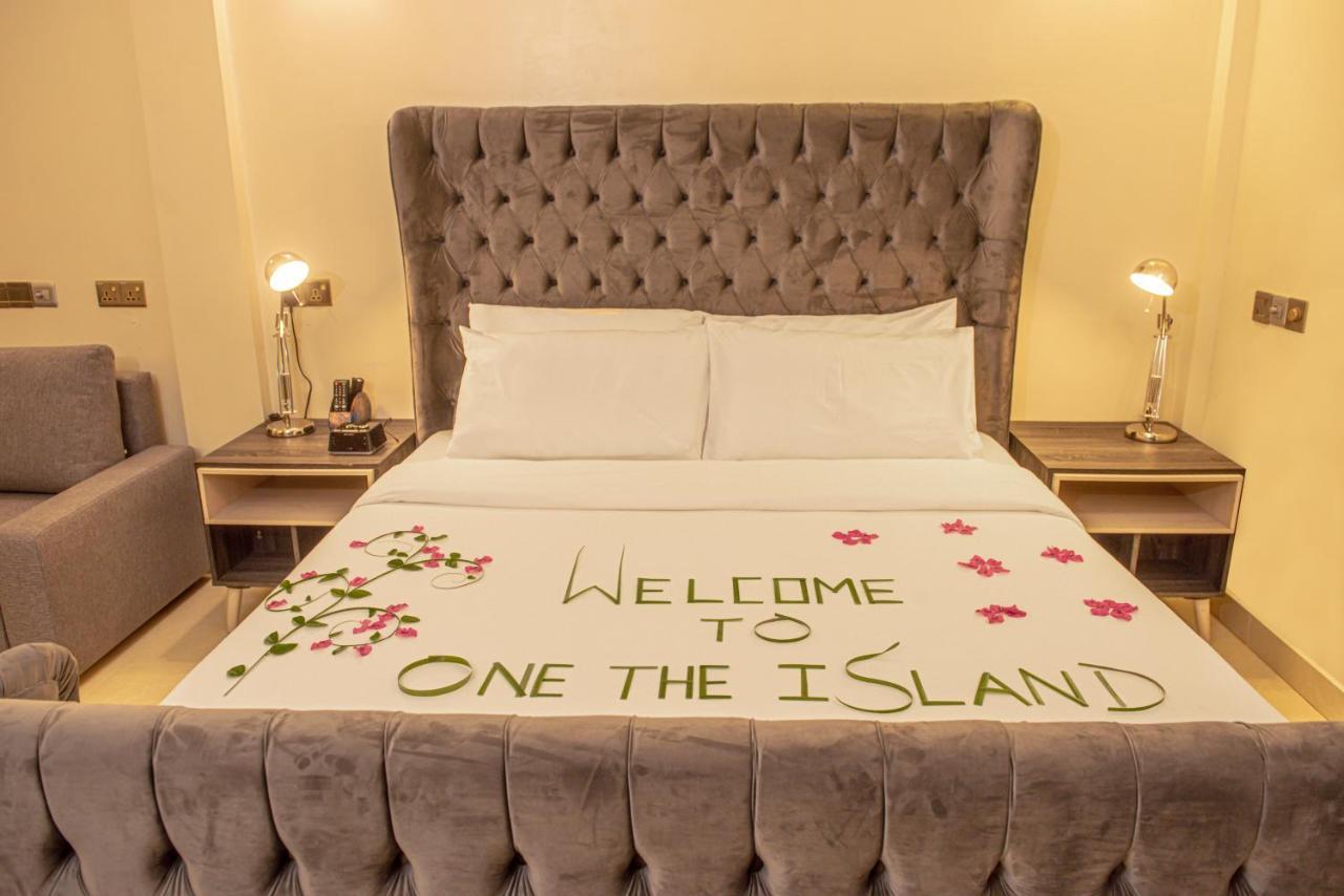 One The Island Hotel Naifaru Exterior photo
